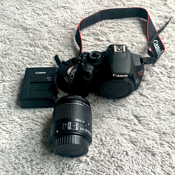 Canon EOS Rebel T5 - Picture 2 of 4